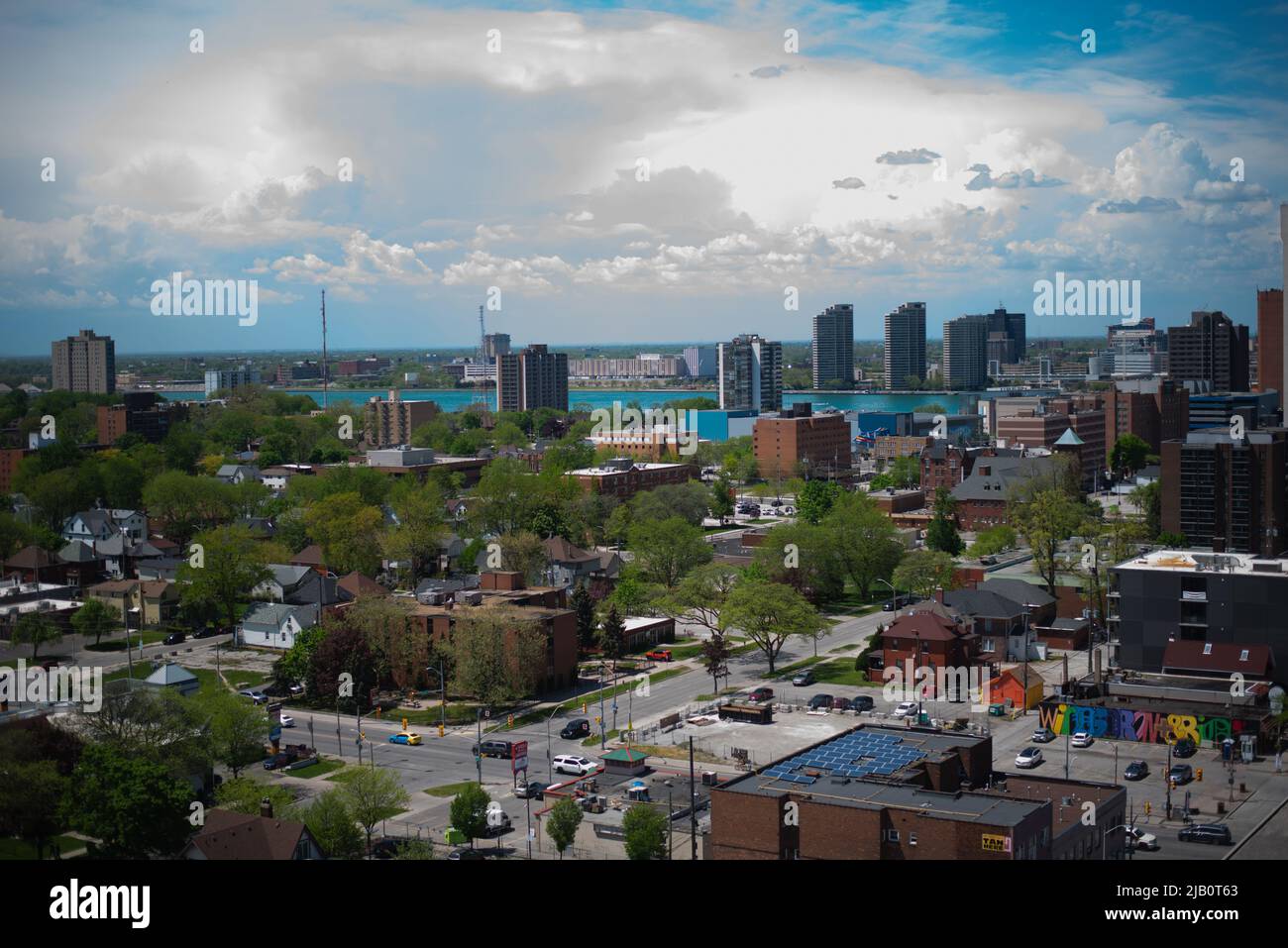 Panoramafild der Westseite von Windsor Ontario mit Blick auf Detroit Michigan Stockfoto