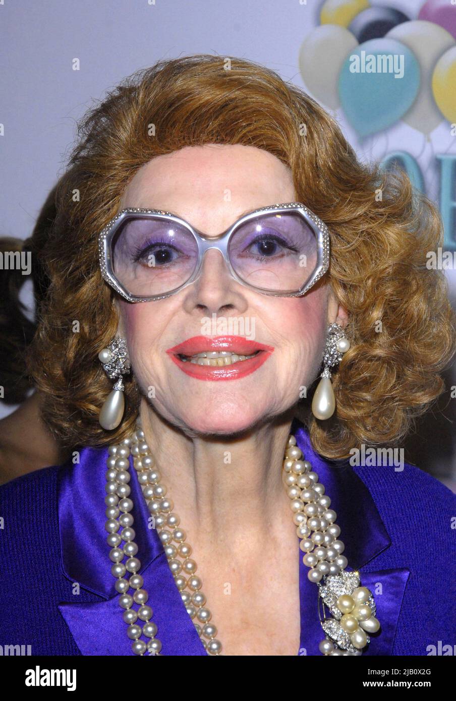 Jayne Meadows bei der Veranstaltung für Cloris Leachman feiert 60 Jahre Show Business 2006 Quelle: Ron Wolfson / MediaPunch Stockfoto