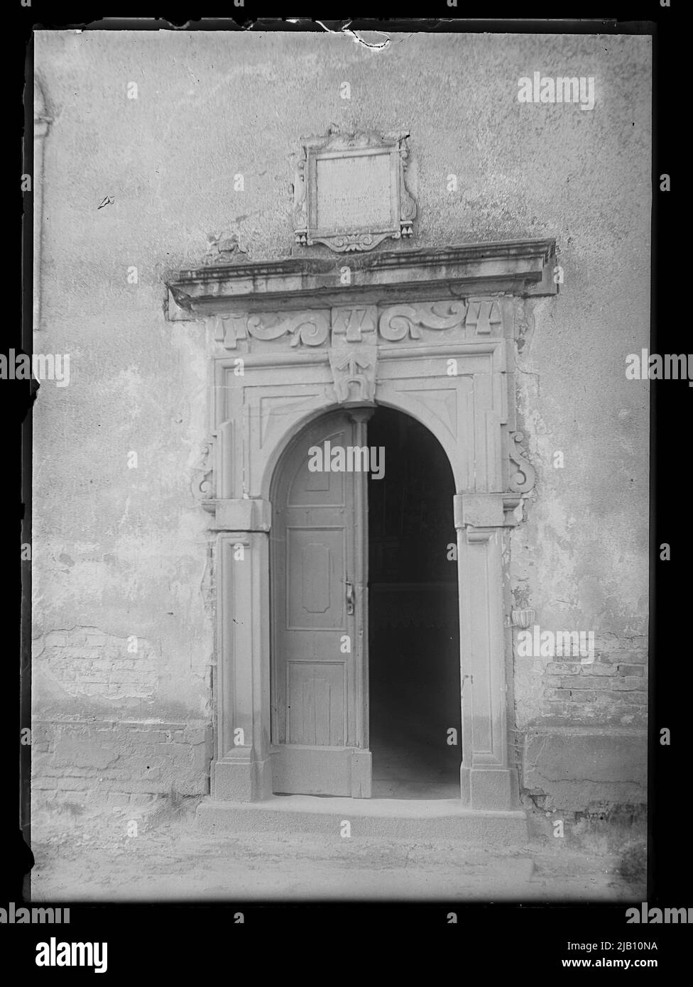 Krakau Prądnik Czerwony, Kapelle des heiligen Johannes des Täufers und Evangelisten, Externes Portal unbekannt Stockfoto