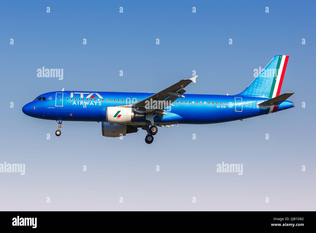 Mailand Italien 22 M rz 2022 ITA Airways Airbus A320 Am Flughafen mailand-italien-22-m-rz-2022-ita-airways-airbus-a320-am-flughafen