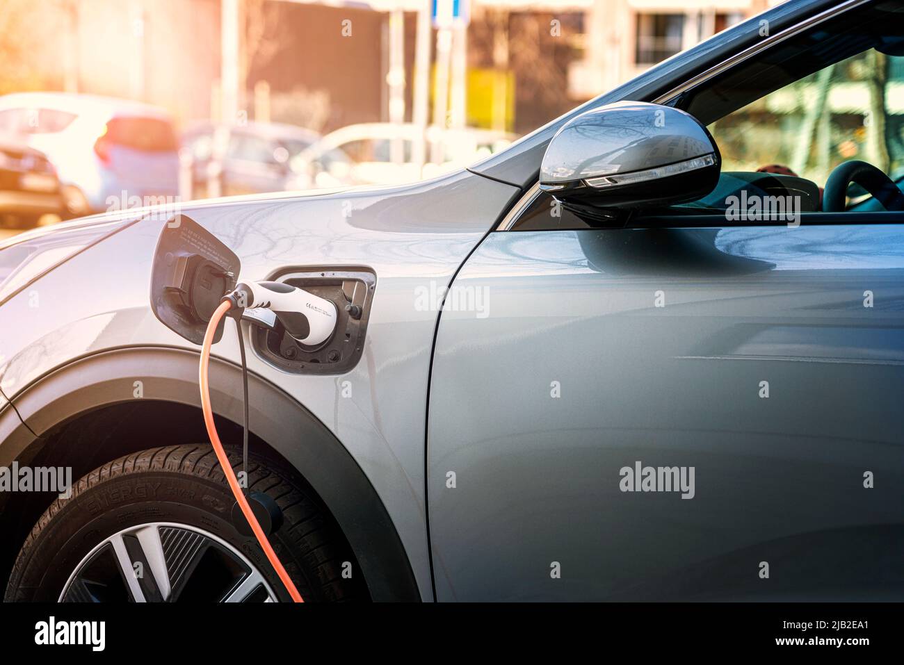 Ladakable an einem Elektroauto Stockfoto