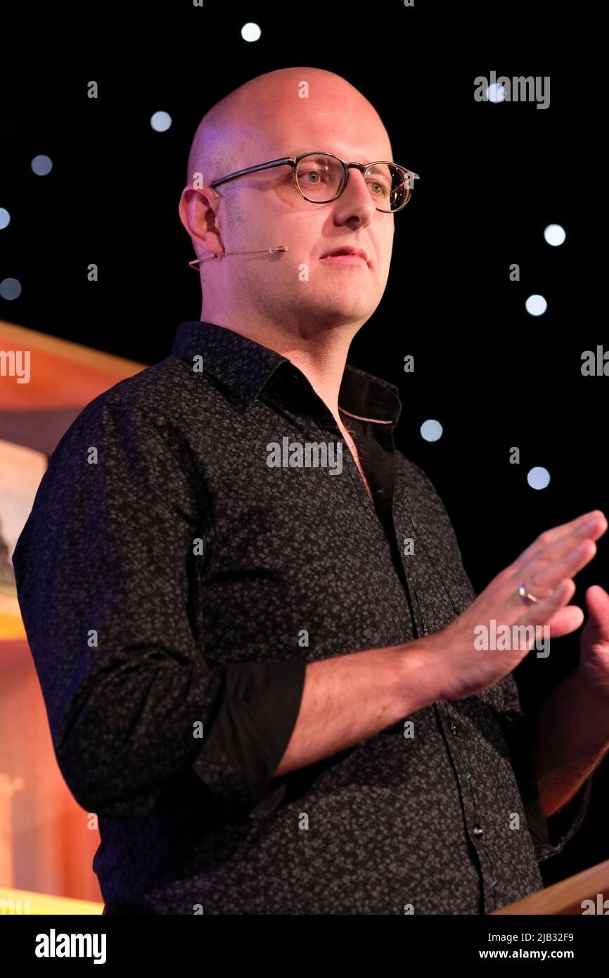 Hay Festival, Hay on Wye, Wales, Großbritannien – Donnerstag, 2.. Juni 2022 – Dr. Nathan Waddell spricht am achten Tag des diesjährigen Hay Festivals über Abbruchkultur, extreme Politik und Entschuldigung – Foto Steven May / Alamy Live News Stockfoto