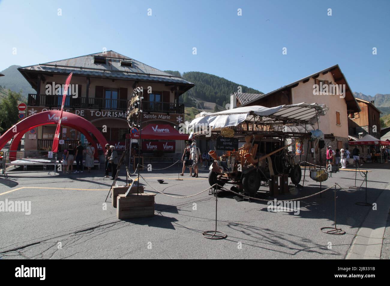 Manège pour enfants à la Fête du Village de Vars Sainte-Marie un 15 août, Hautes-Alpes Stockfoto