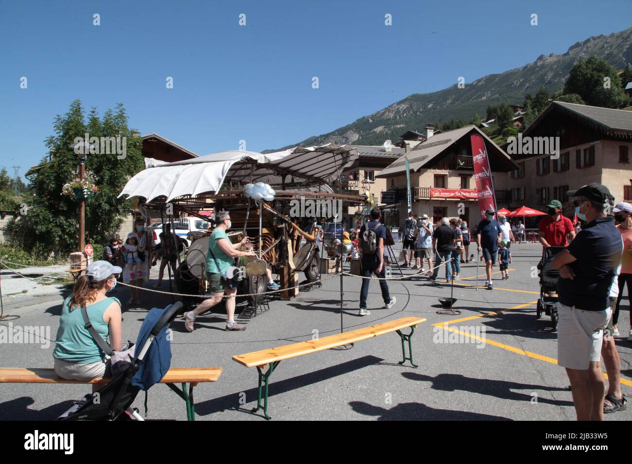 Manège pour enfants à la Fête du Village de Vars Sainte-Marie un 15 août, Hautes-Alpes Stockfoto