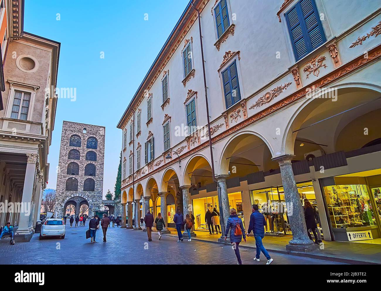 Porta torre tower como Fotos und Bildmaterial in hoher Auflösung Alamy