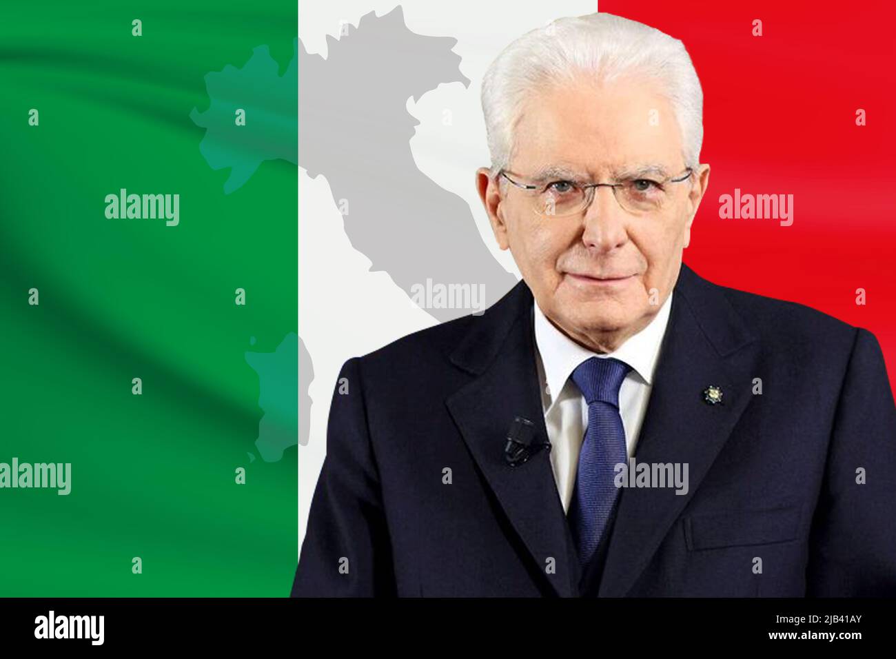 Sergio Mattarella, die Flagge und die Silhouette Italiens Stockfoto