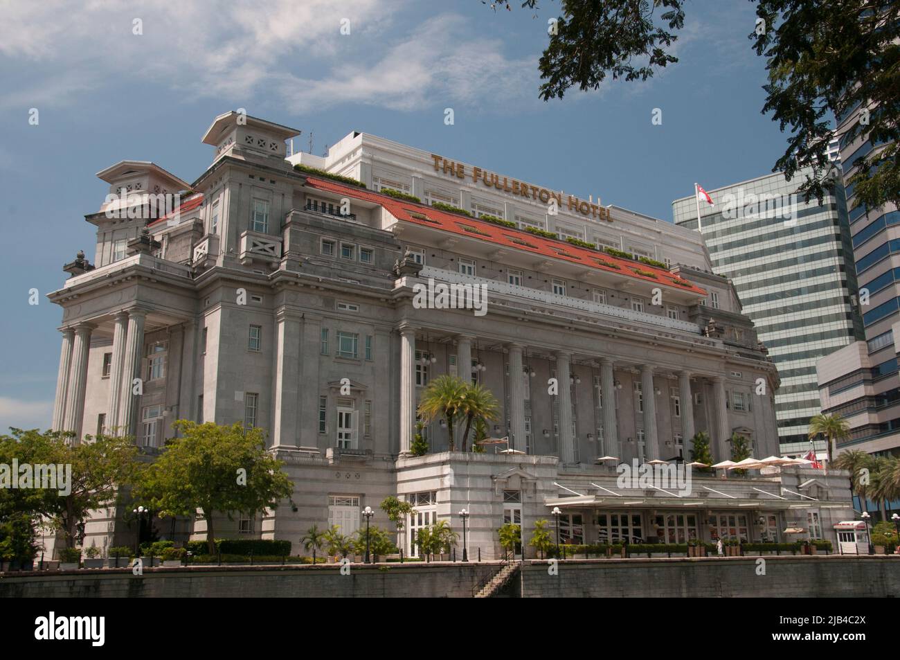 Das Fullerton Hotel, ehemaliges Postamt in Singapur Stockfoto