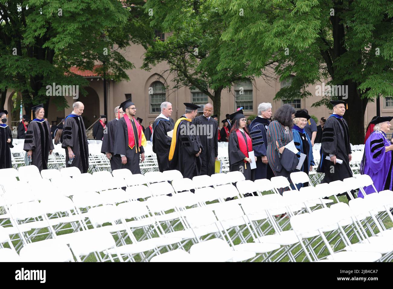 New York, NY, USA. 2.. Juni 2022. Queens College, Queens, New York, USA, Juni 02, 2022 - der Bürgermeister von New York, Eric Adams, gibt heute in Flushing, Queens, eine Anfangsrede für die Klasse von 2022 am Queens College. Foto: Luiz Rampelotto/EuropaNewswire.BILDNACHWEIS ERFORDERLICH. (Bild: © Luiz Rampelotto/ZUMA Press Wire) Bild: ZUMA Press, Inc./Alamy Live News Stockfoto