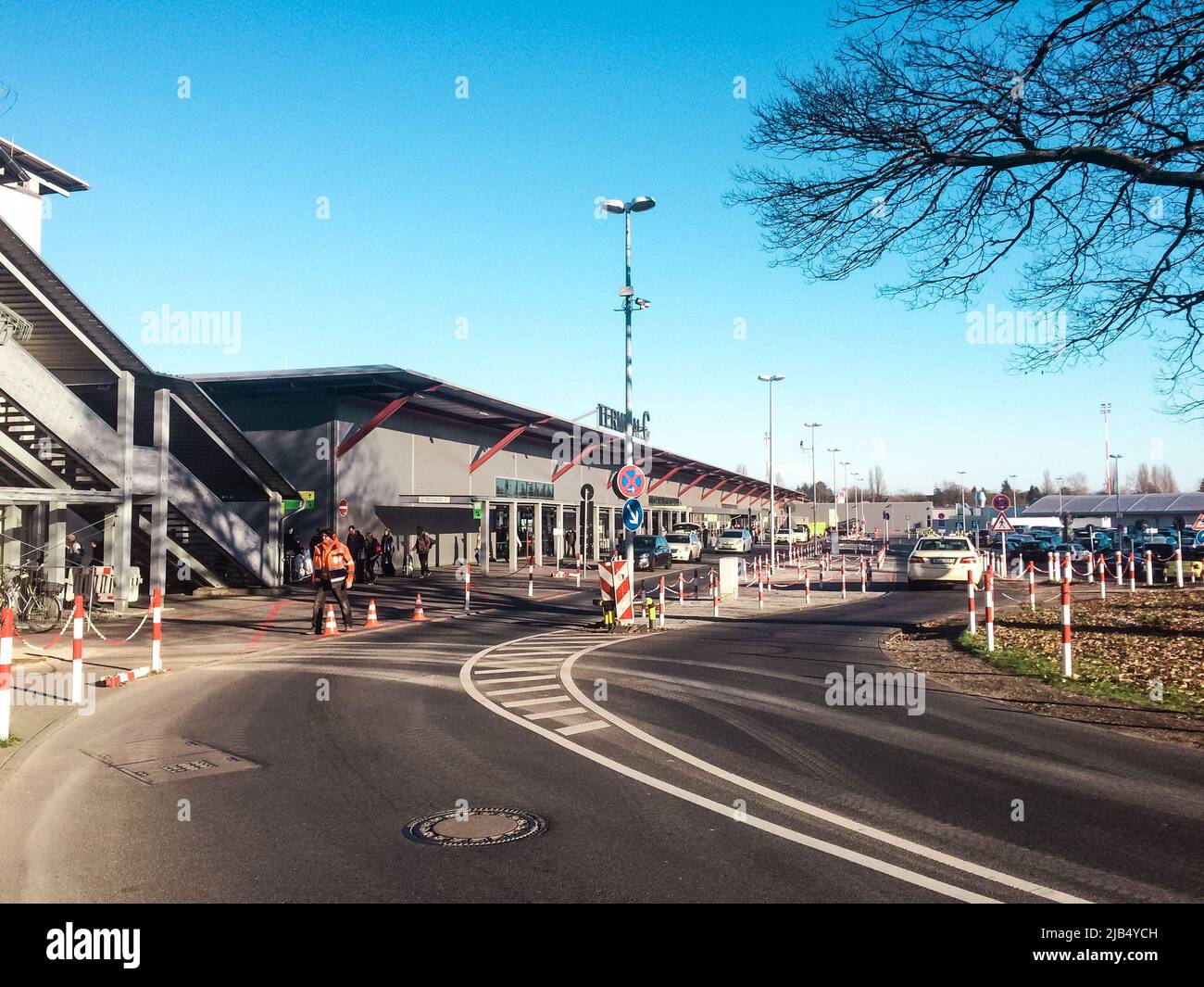 Berlin, Deutschland - 29. Nov 2016 : Flughafenterminal C des Flughafens Berlin-Tegel. Der Flughafen Tegel ist der wichtigste internationale Flughafen von Berlin. Stockfoto