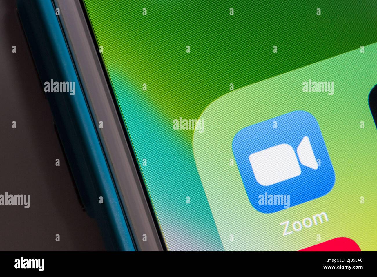 Zoom, Videotelefonie & Online-Chat-Dienste App, auf dem iPhone. Zoom Video Communications, Inc. Ist ein US-amerikanisches Technologieunternehmen mit Sitz in San Jose, CA Stockfoto