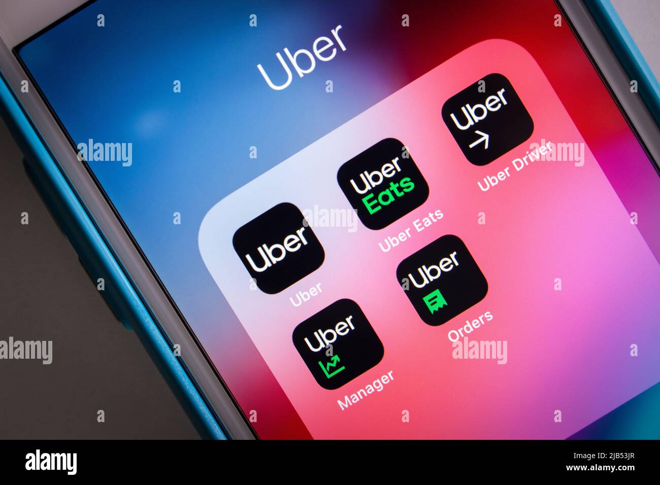 Kumamoto / JAPAN - Sep 19 2020 : die Uber-Apps (Uber, Uber Eats, Driver, Manager und Orders) auf dem iPhone-Startbildschirm. Stockfoto