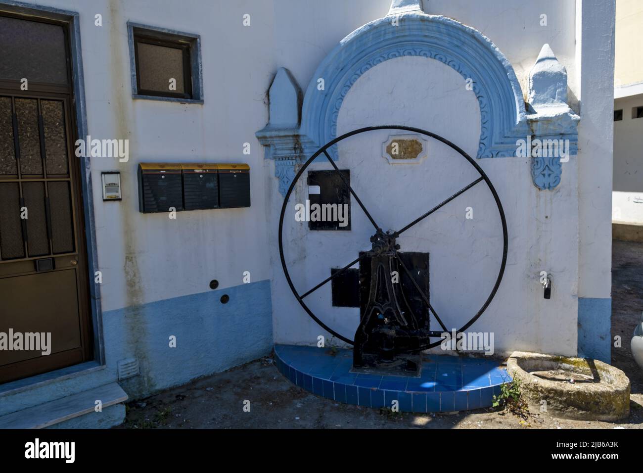 Altes Brunnenrad in Luz, algarve, portugal Stockfoto