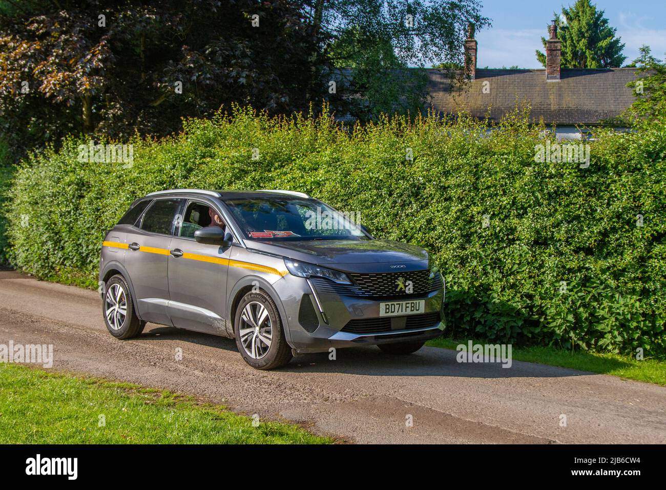 2021 PEUGEOT 3008 ALLURE PREM P-TECH S/S, Ankunft in worden Park Motor Village für das Leyland Festival, Großbritannien Stockfoto
