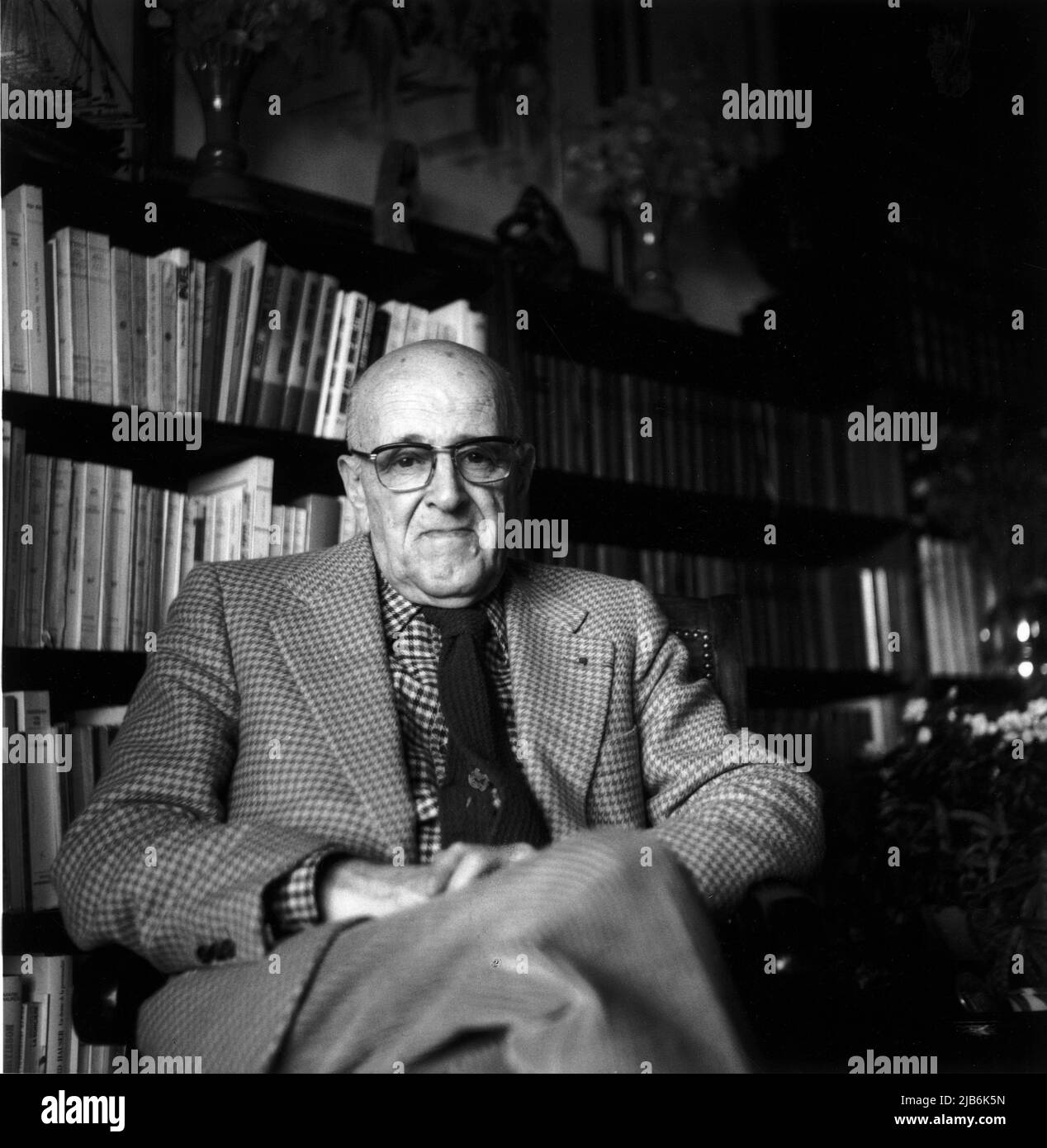 Portrait du romancier, essayiste et accademicien Andre Chamson (1900-1983), en 1956.©Michele Brabo/Opale.photo Stockfoto