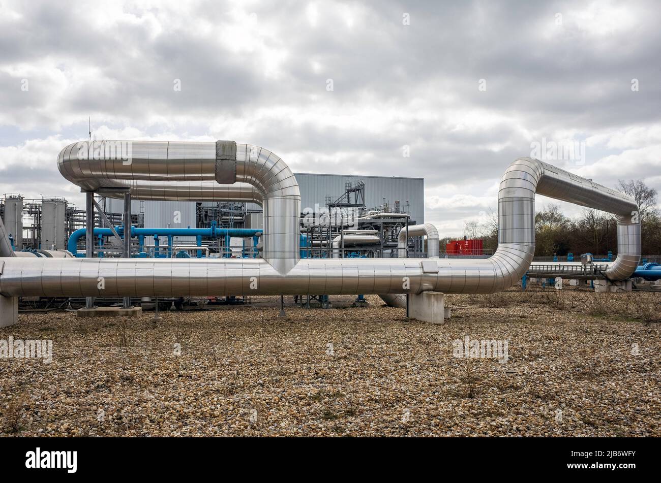 Industrierohre in einem Biomassekraftwerk in Beckton, East London. Stockfoto