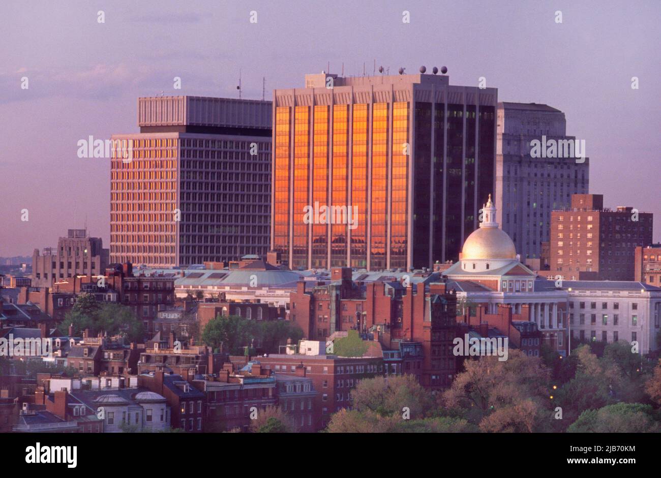 Massachusetts State House oder New State House, am Beacon Hill in Boston, Massachusetts. New England USA. Sonnenuntergang Stockfoto