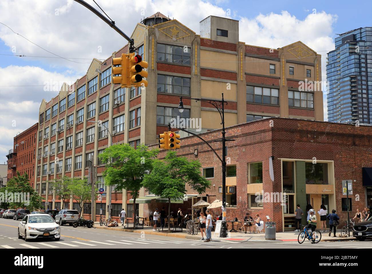 Die Pencil Factory Eigentumswohnungen befinden sich im ehemaligen Fabrikgebäude der Eberhard Faber Pencil Company entlang der Greenpoint Avenue.Greenpoint.Brooklyn.New York City.USA Stockfoto