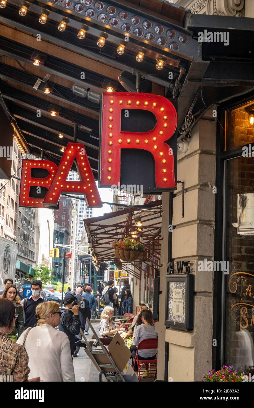 Tanner Smith's ist eine beliebte Bar und Restaurant mit Verbotsthema, New York City, USA 2022 Stockfoto
