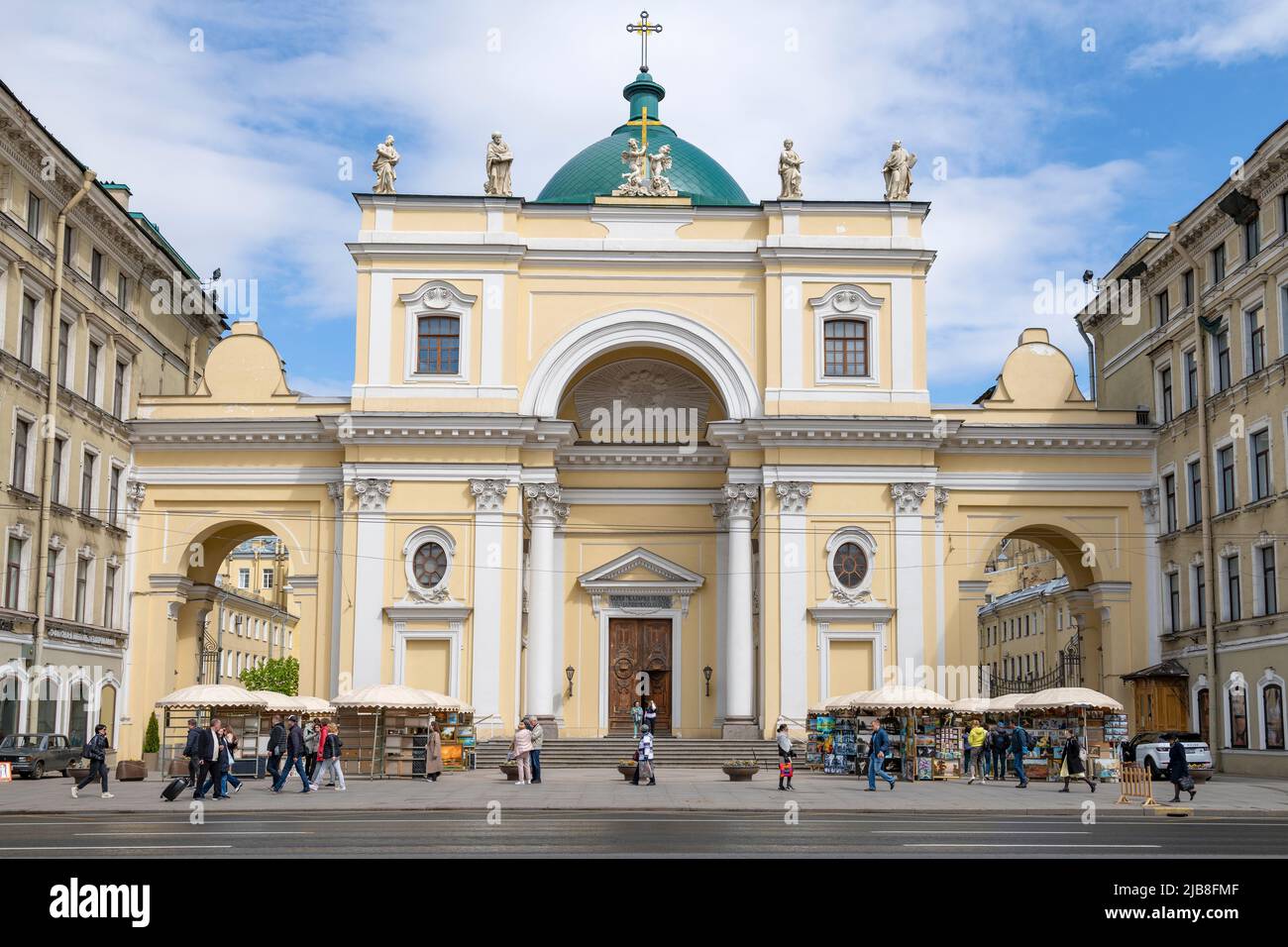 SANKT PETERSBURG, RUSSLAND - 23. MAI 2022: Kirche der heiligen Katharina von Alexandria auf der Newski-Prospekt am Mainachmittag Stockfoto