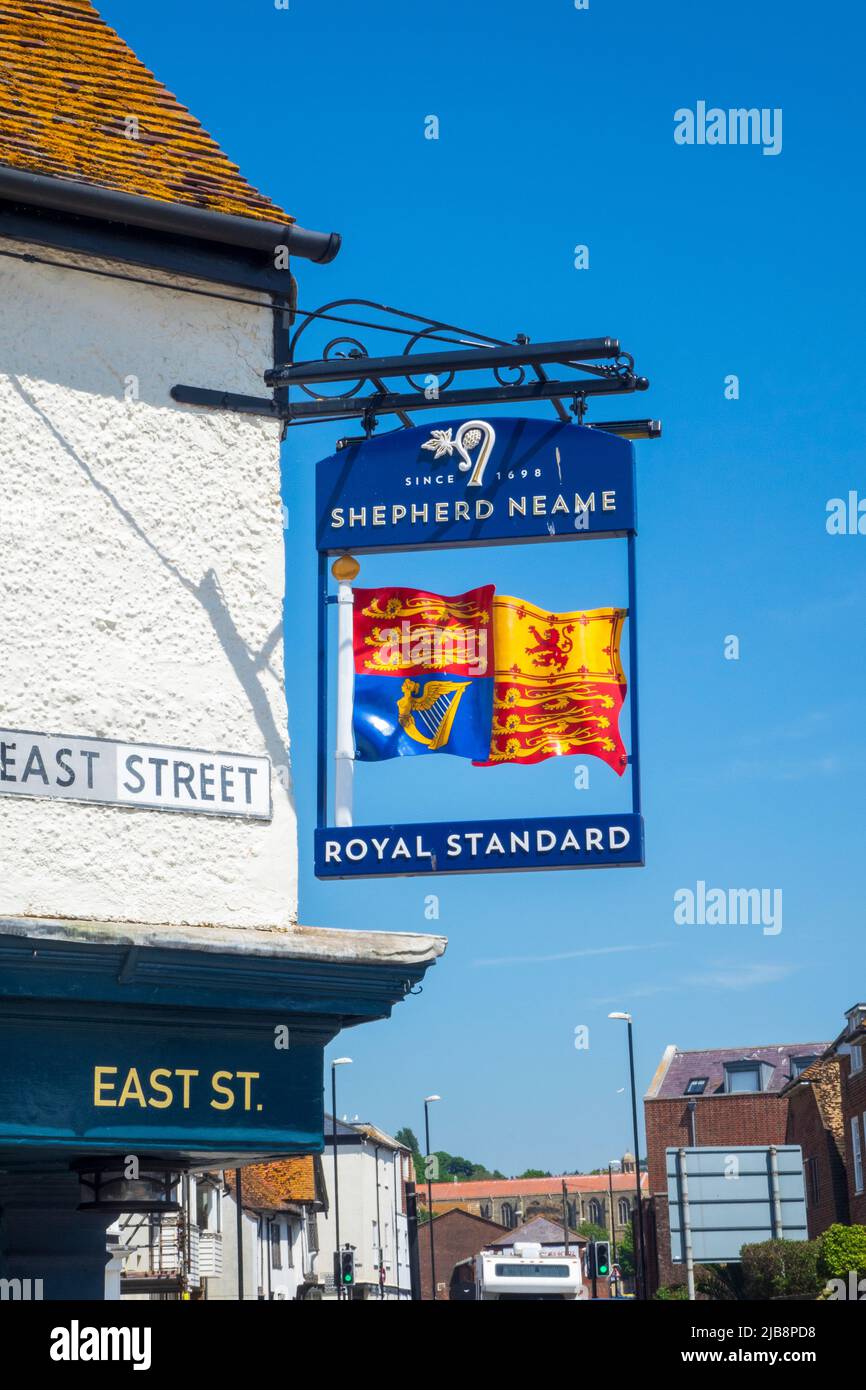 Shepherd Neame Pub, The Royal Standard, Hastings, East Sussex, Großbritannien Stockfoto