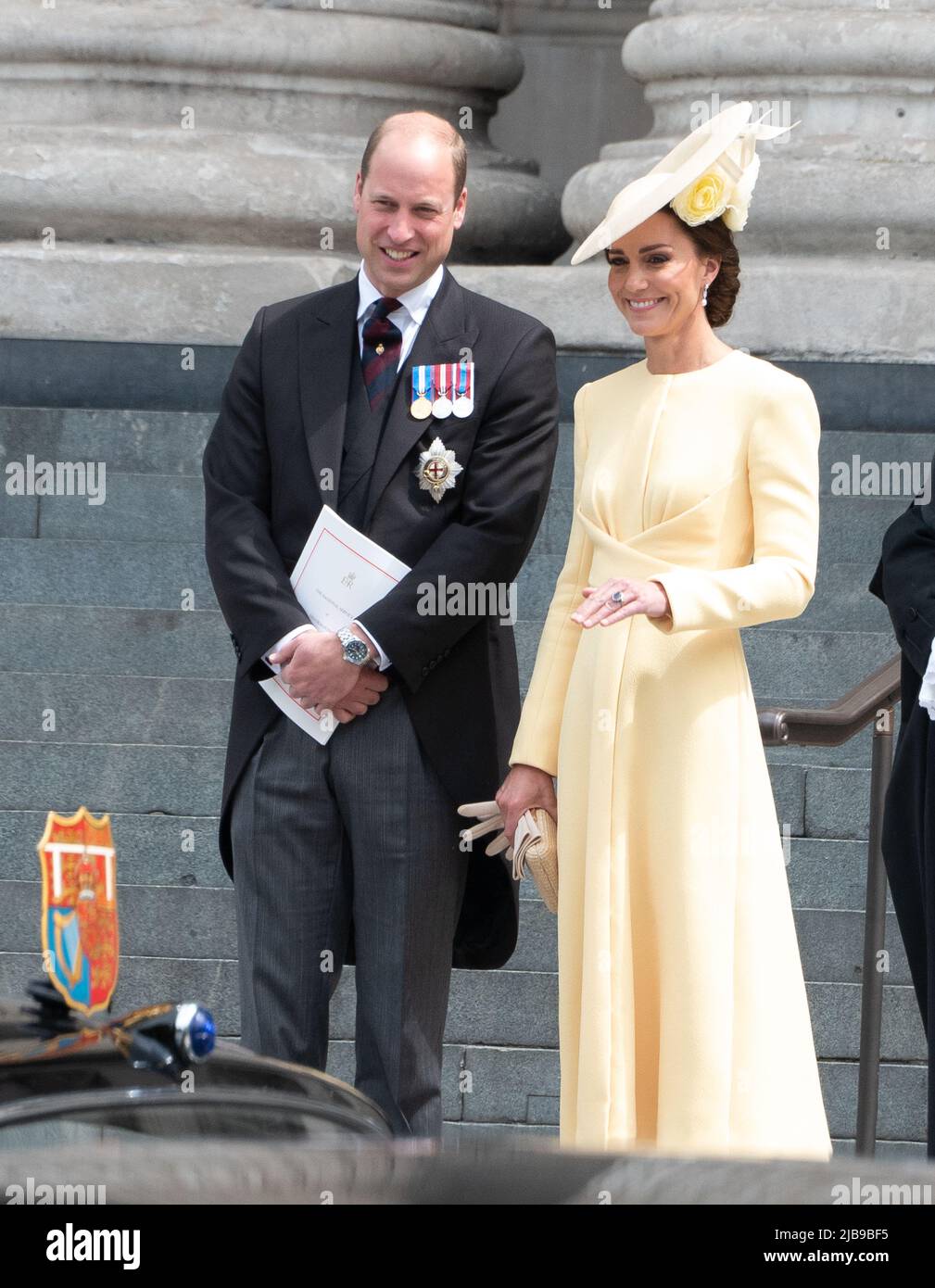 London, Großbritannien. 03.. Juni 2022. LONDON, GROSSBRITANNIEN. 3. Juni 2022: Der Herzog von Cambridge und die Herzogin von Cambridge verlassen den nationalen Erntedankgottesdienst, um das Platin-Jubiläum Ihrer Majestät der Königin im Rahmen der Platin-Jubiläumsfeiern, St. Paul's Cathedral, zu feiern. Bildquelle: Paul Smith/Alamy Live News Stockfoto