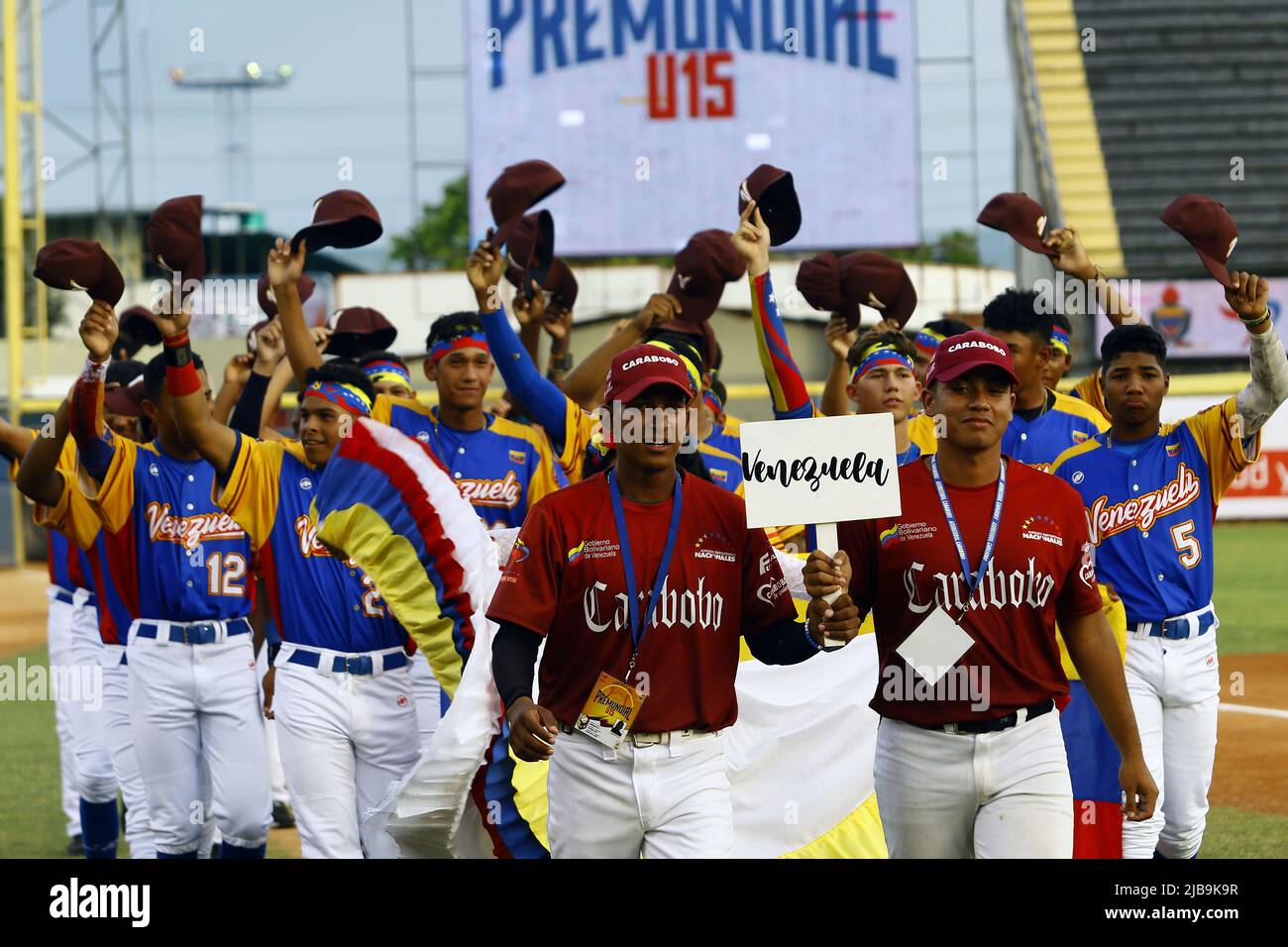 Valencia, Carabobo, Venezuela. 3.. Juni 2022. 03. Juni 2022.venezolanisches Team, das an der Baseballpre-Weltmeisterschaft U15 teilnimmt. Außerdem nehmen Kolumbien, Panama, Puerto Rico, die Dominikanische Republik und Kuba Teil. Die Meisterschaft findet im Stadion Jose Perez Colmenares in der Stadt Valencia, Bundesstaat Carabobo, Venezuela, statt. Foto: Juan Carlos Hernandez (Bild: © Juan Carlos Hernandez/ZUMA Press Wire) Stockfoto