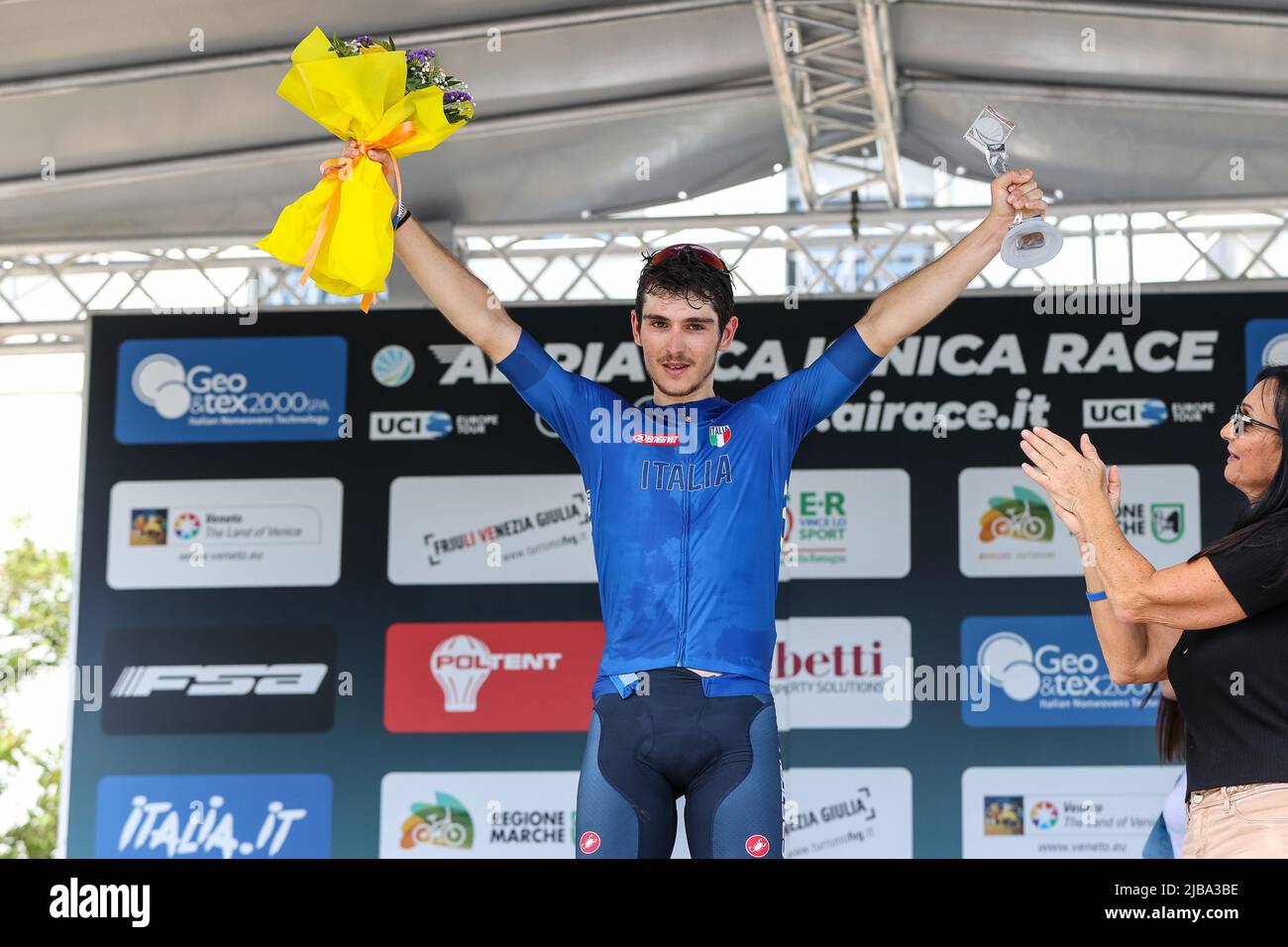 Monfalcone, Monfalcone, Italien, 04. Juni 2022, Christian Scaroni TEAM ITALIEN beim Adriatica Ionica Race -Tappa 1 Tarvisio/Monfalcone - Street Cycling Stockfoto