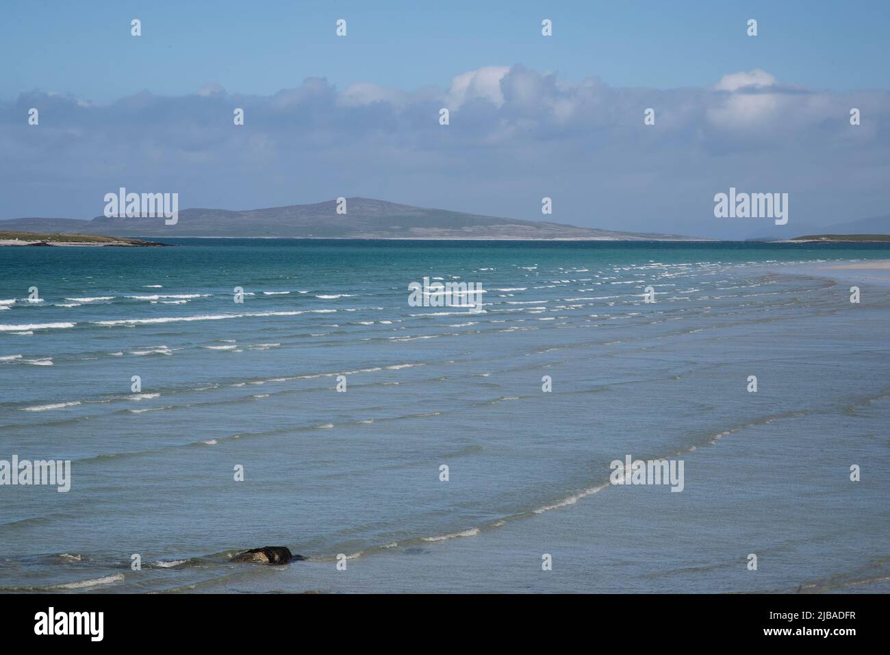 Ankommende Flut in Clachan Sands, North Uist, Äußere Hebriden, Schottland Stockfoto