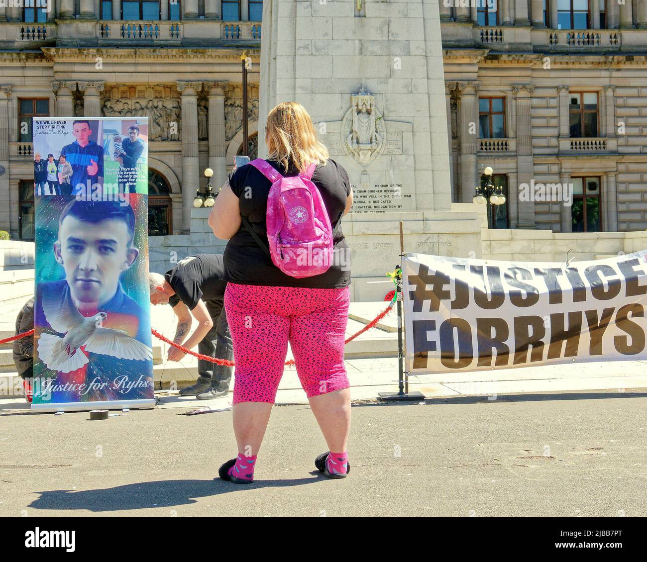 Glasgow, Schottland, Großbritannien 4.. Juni 2022. Justice for Rhys Bonner hatte einen Stall neben dem Kenotaph auf dem George Square, um das Fehlen von Polizeiaktionen gegen die Morde ihrer Söhne hervorzuheben. Credit Gerard Ferry/Alamy Live News Stockfoto