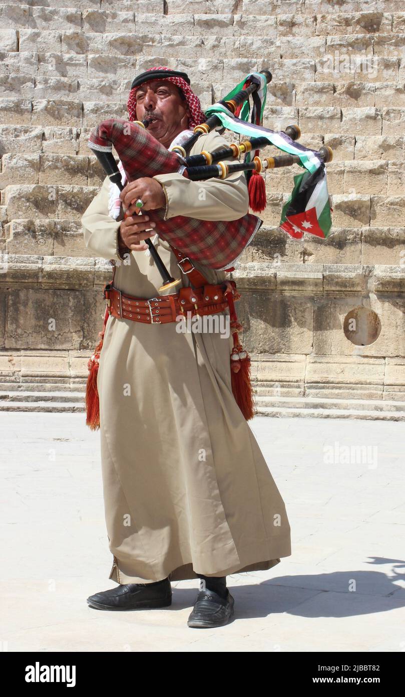 Jordanischer Bagpiper im Jerash's Southern Theatre Stockfoto