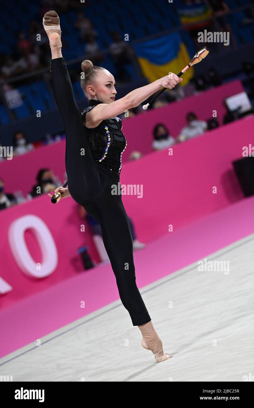 Viktoriia Onopriienko (UKR) während der rhythmischen Gymnastik FEIGE World Cup 2022, Gymnastik in Pesaro, Italien, Juni 03 2022 Stockfoto