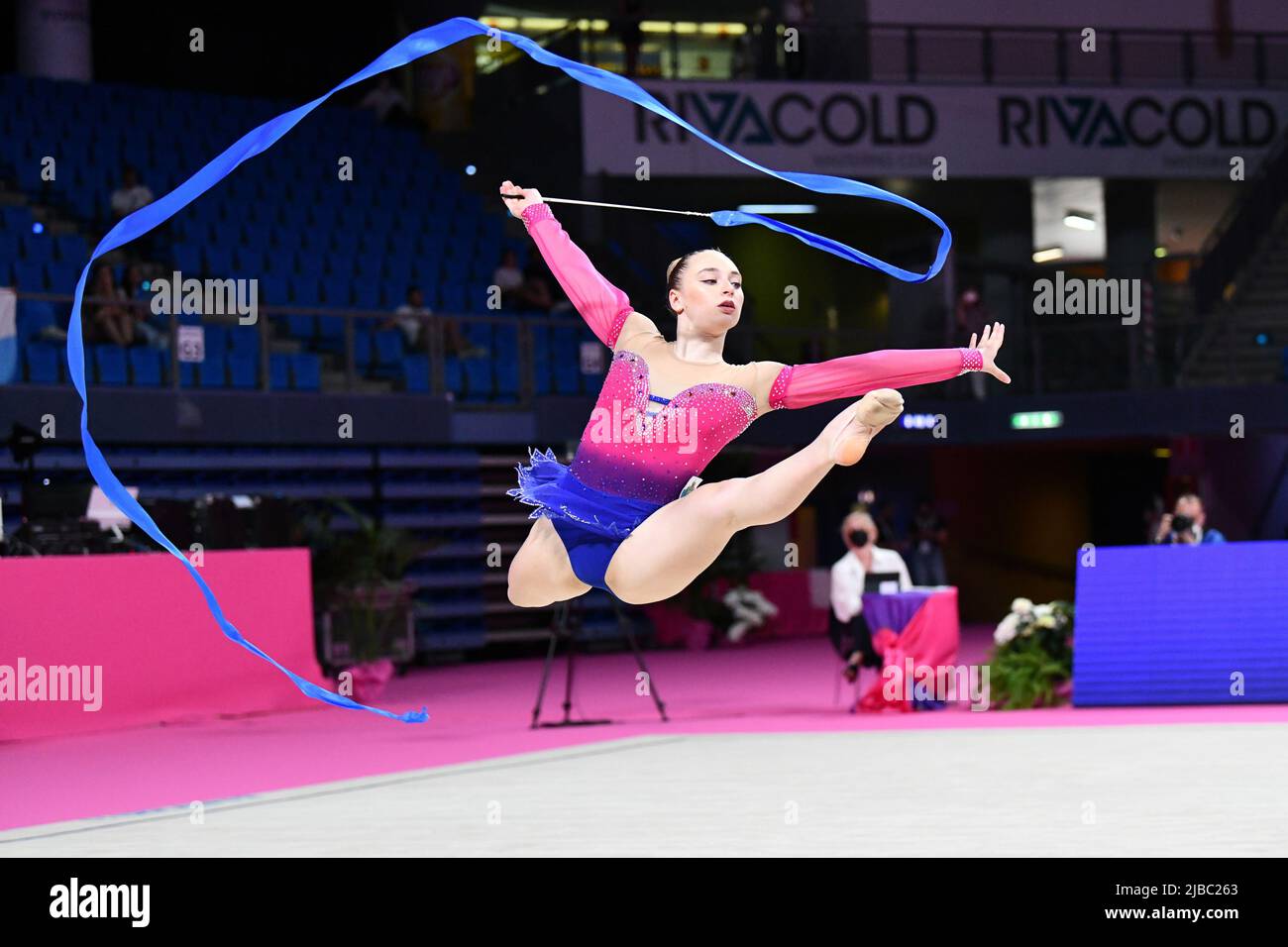 Matilde Tamagnini (SMR) während der rhythmischen Gymnastik FIG World Cup 2022, Gymnastik in Pesaro, Italien, Juni 03 2022 Stockfoto