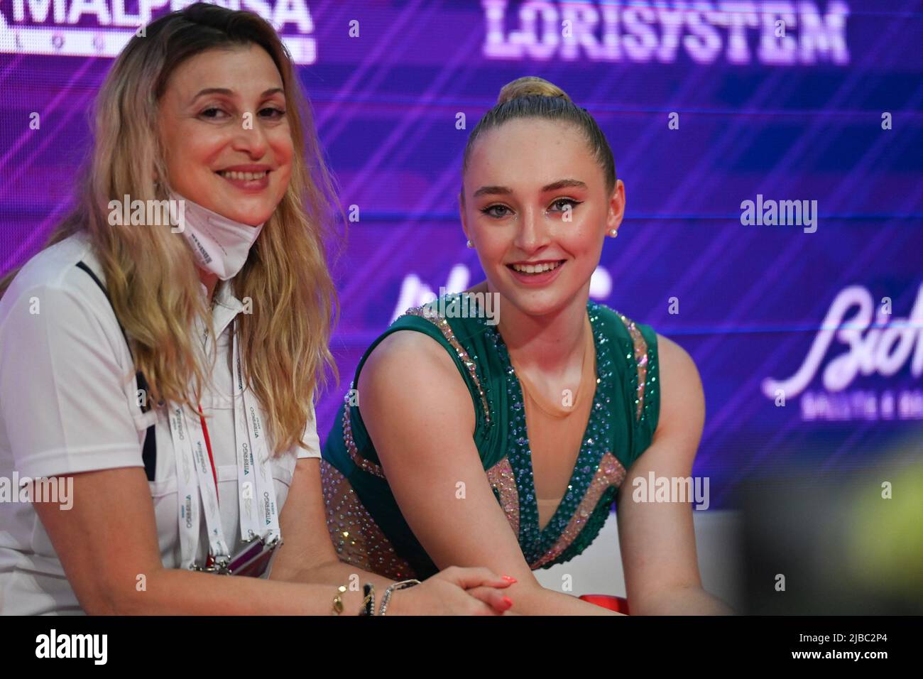 Matilde Tamagnini (SMR) während der rhythmischen Gymnastik FIG World Cup 2022, Gymnastik in Pesaro, Italien, Juni 03 2022 Stockfoto