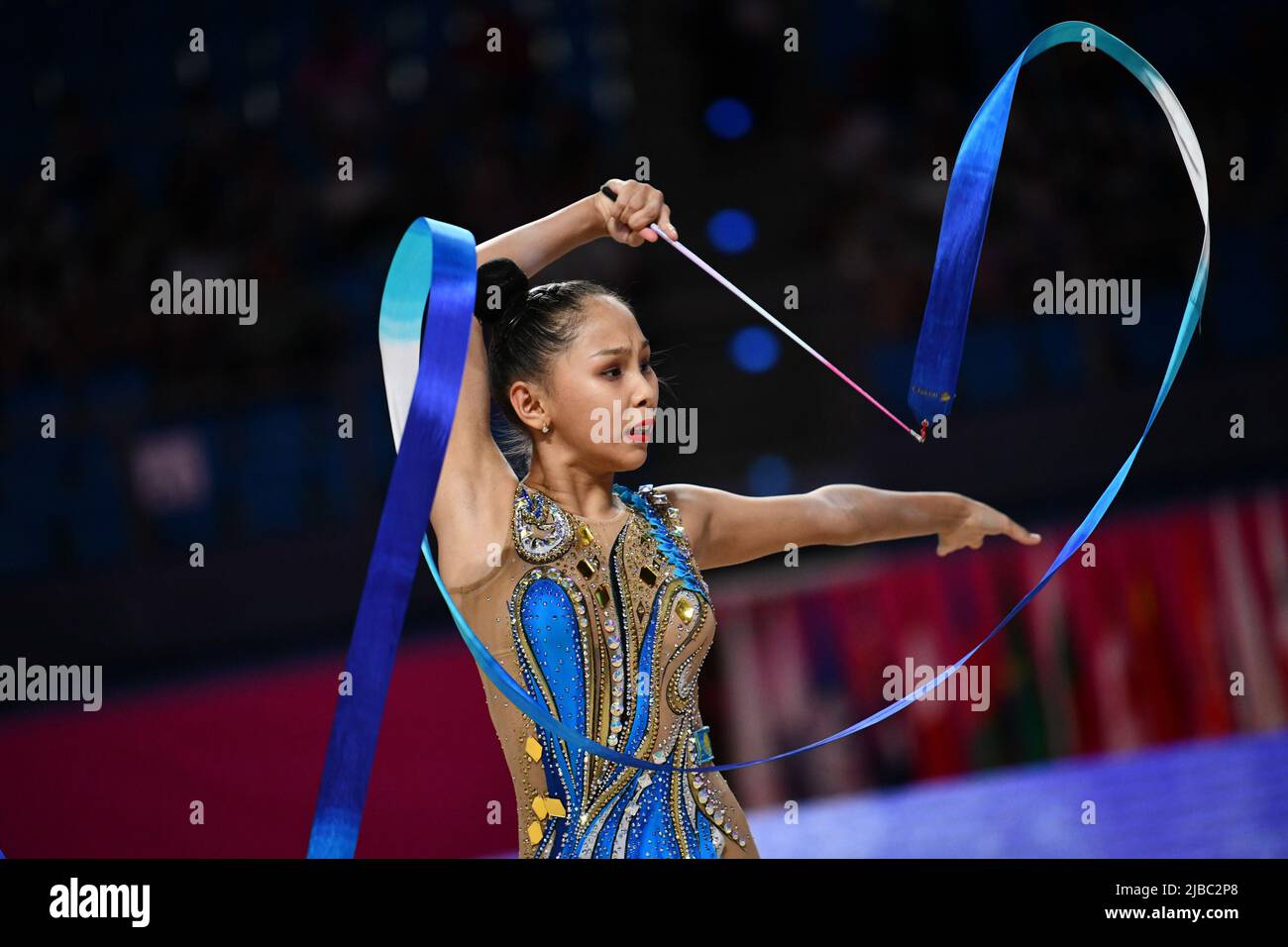 Aibota Yertaikyzy (KAZ) während der rhythmischen Gymnastik FIG World Cup 2022, Gymnastik in Pesaro, Italien, Juni 03 2022 Stockfoto