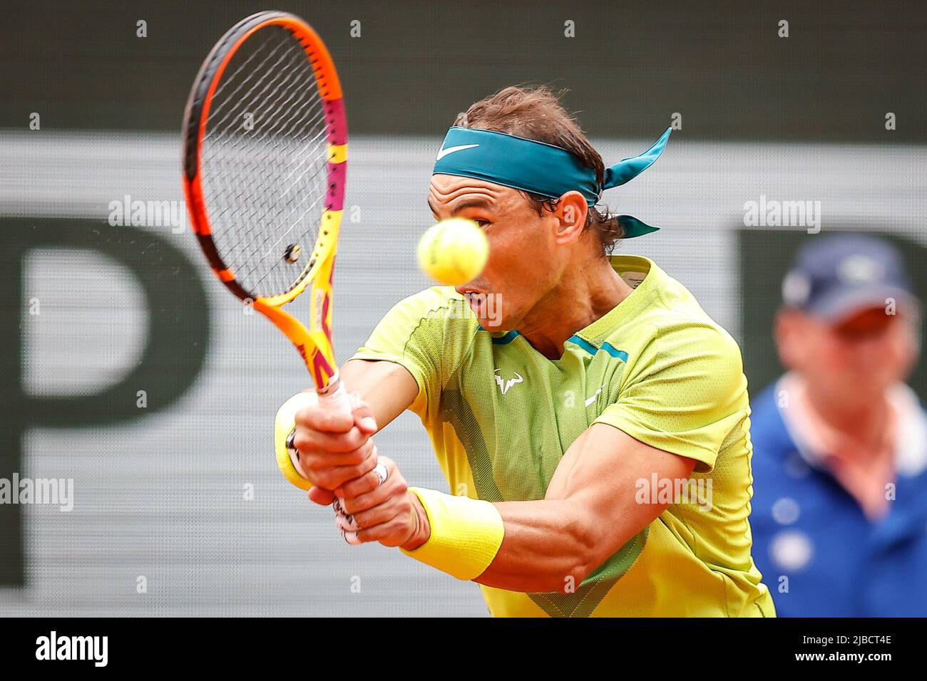 Paris, Frankreich, Frankreich. 5.. Juni 2022. Rafael NADAL von Spanien während des Tages fünfzehn von Roland-Garros 2022, French Open 2022, Grand Slam Tennisturnier im Roland-Garros Stadion am 05. Juni 2022 in Paris, Frankreich. (Bild: © Matthieu Mirville/ZUMA Press Wire) Stockfoto