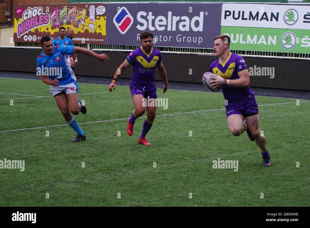 Newcastle, England, 5. Juni 2022. Sam Halsall erzielte einen Versuch für Newcastle Thunder gegen Sheffield Eagles in der Betfred Championship im Kingston Park. Quelle: Colin Edwards / Alamy Live News Stockfoto