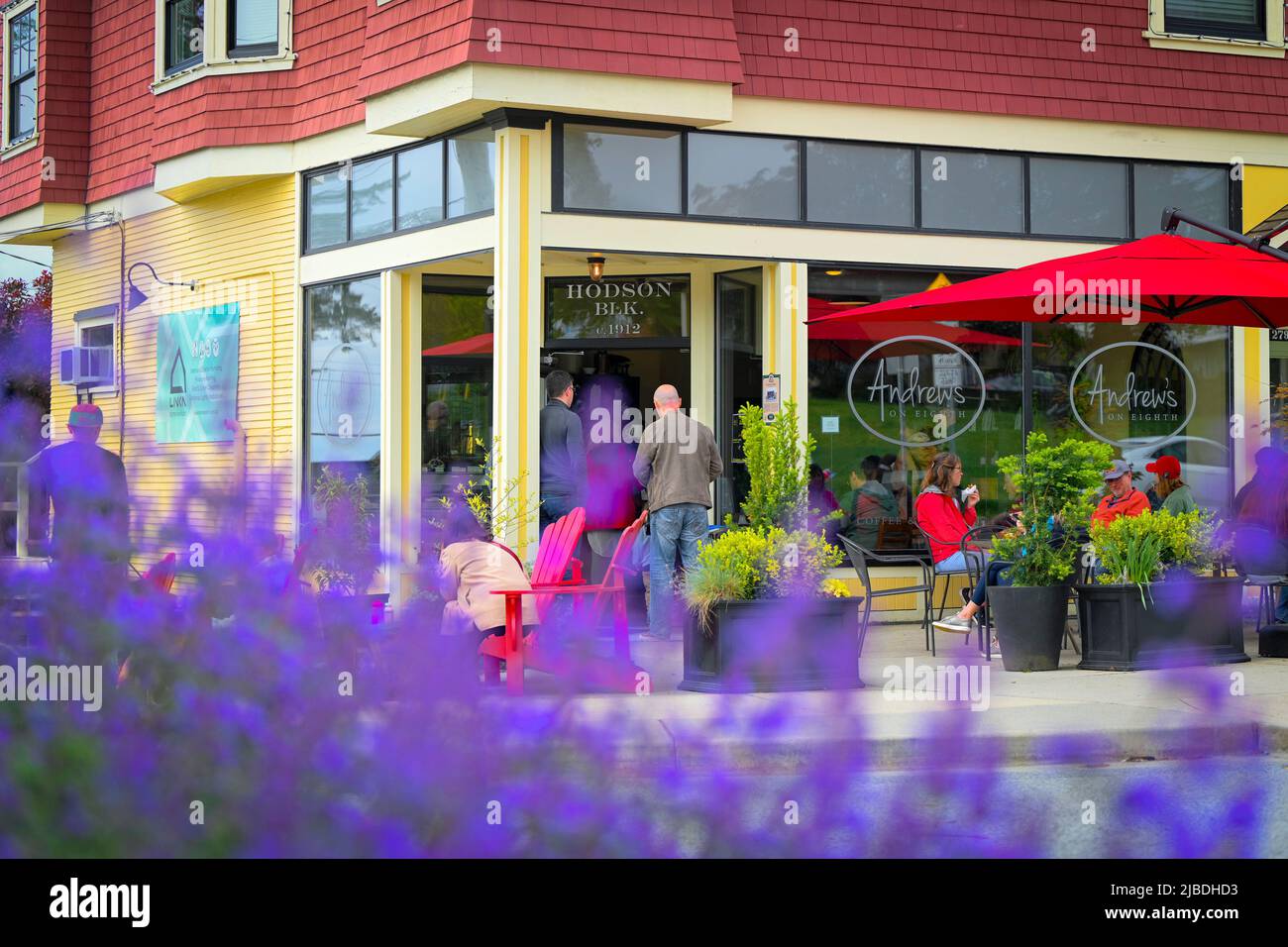 Café-Bar, Café, Terrasse im Freien, Andrews on Eighth, North Vancouver, British Columbia, Kanada Stockfoto