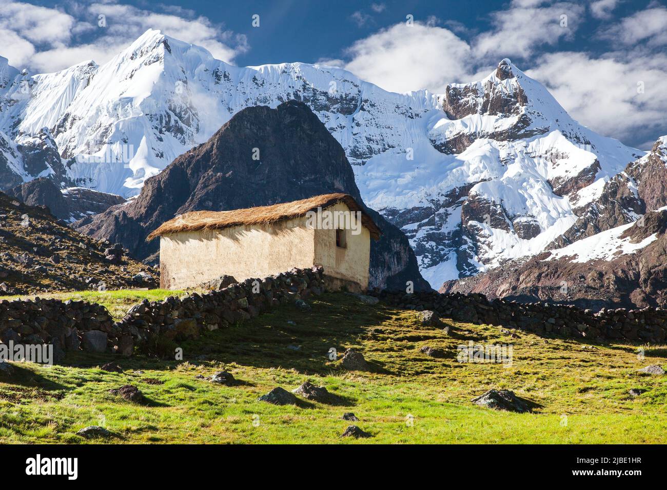 Kleines Haus in Vilcanota Berge oder Ausangate Berge, peruanischen Anden Stockfoto
