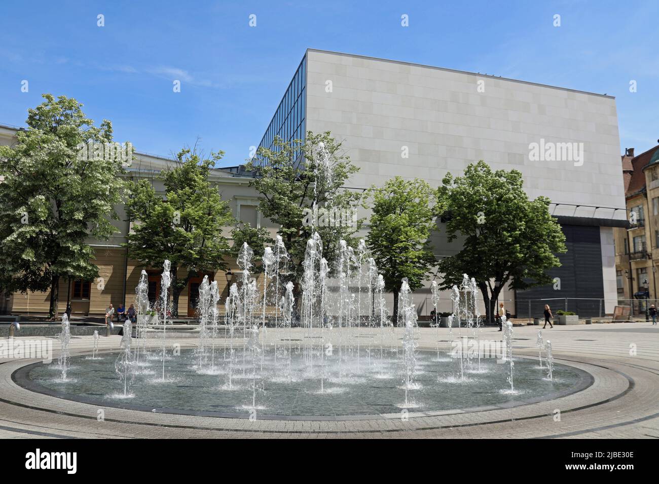 Wasserbrunnen im Zentrum von Subotica Stockfoto