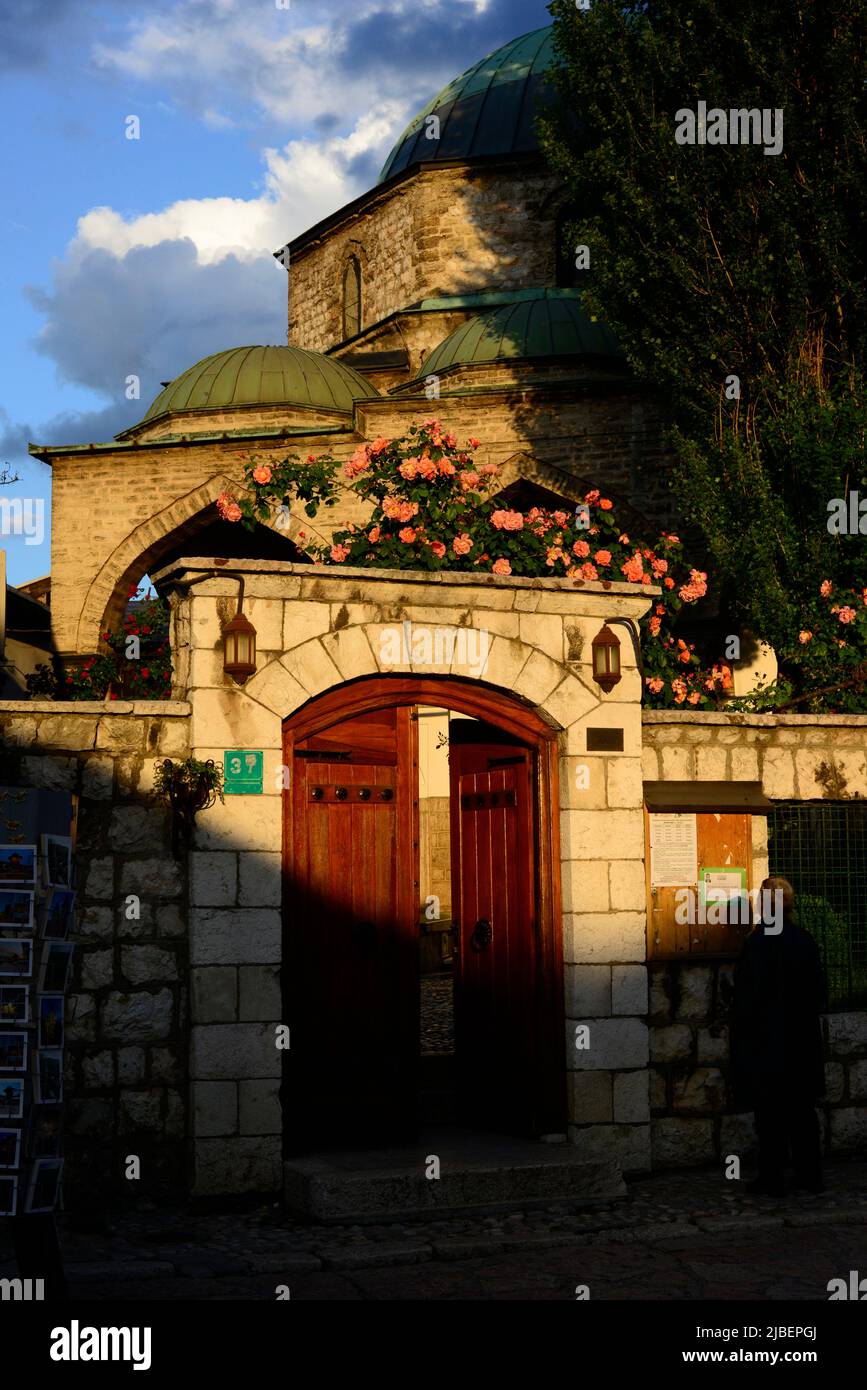 Baščaršija Moschee in Sarajevo, Bosnien und Herzegowina. Stockfoto