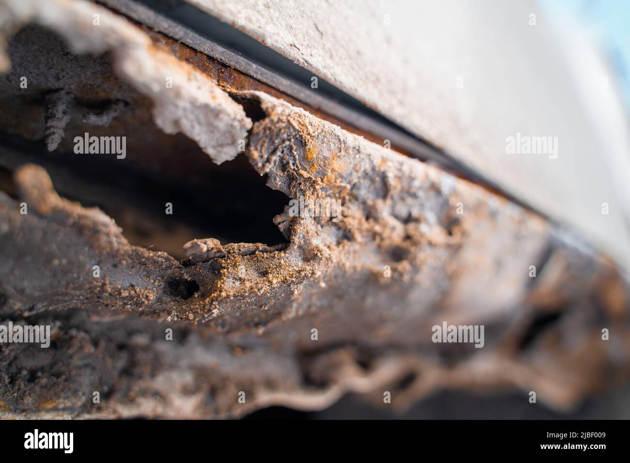 Rusted through -Fotos und -Bildmaterial in hoher Auflösung – Alamy