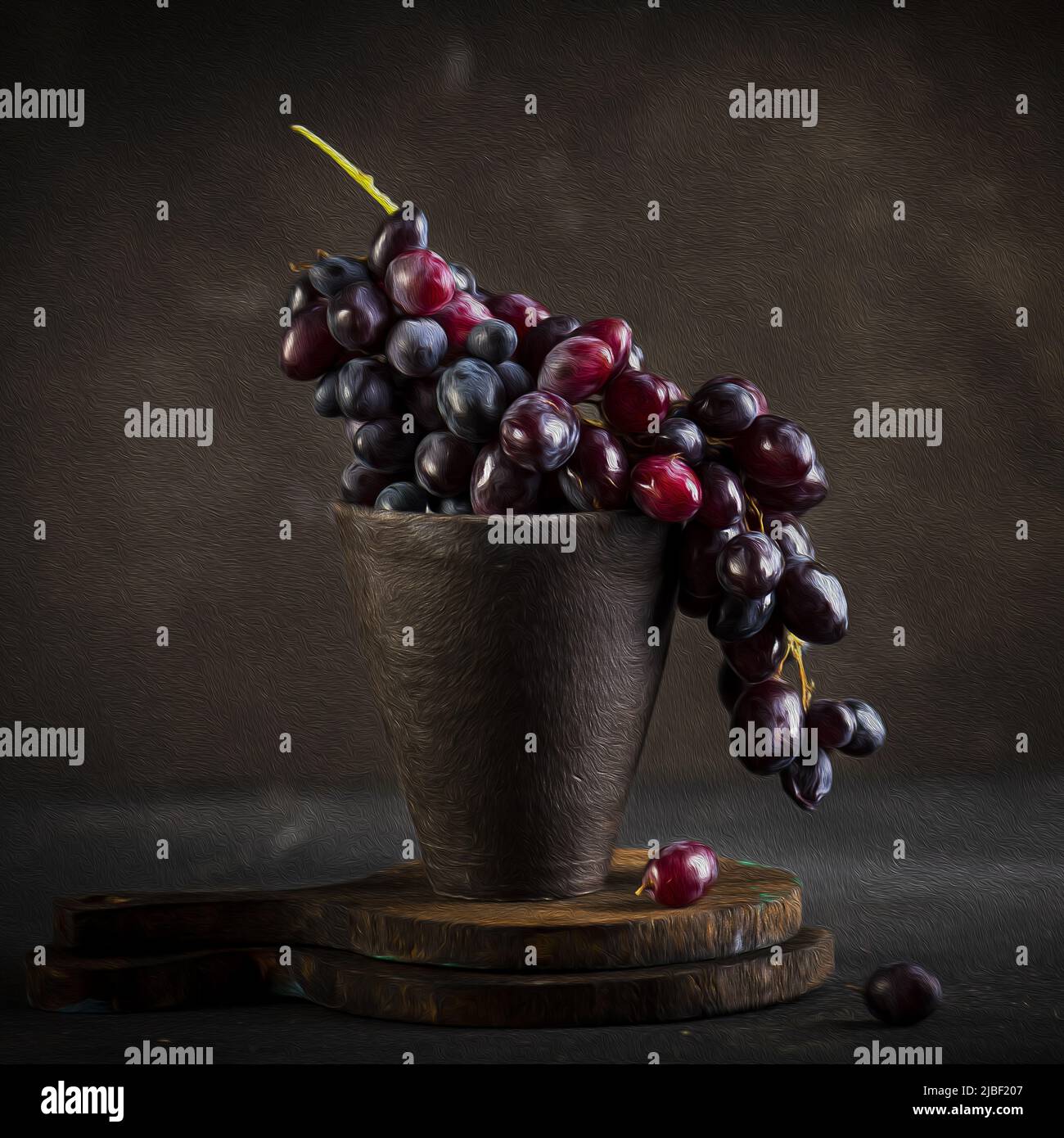 Rote Trauben Früchte in alten schlammigen Tasse auf Schneidebrett Stillleben Fotografie als Malerei Stockfoto