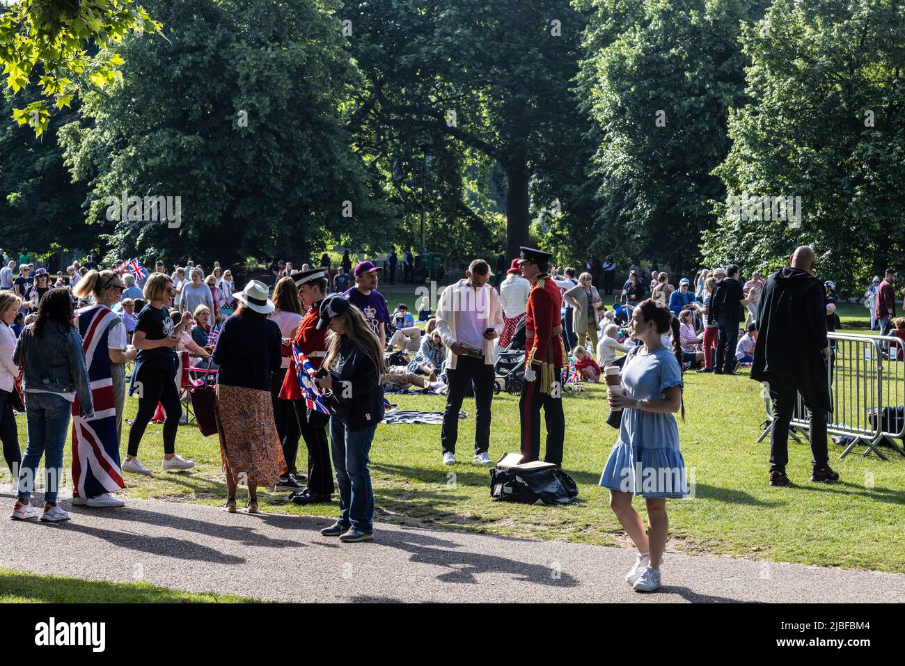 London entlang der Mall im Platinum Jubilee Year Stockfoto