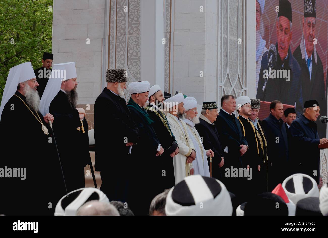 Kasan, Russland. 20.Mai 2022. Politische und religiöse Persönlichkeiten bei der Verlegung der zentralen Kathedrale in Kasan. Stockfoto