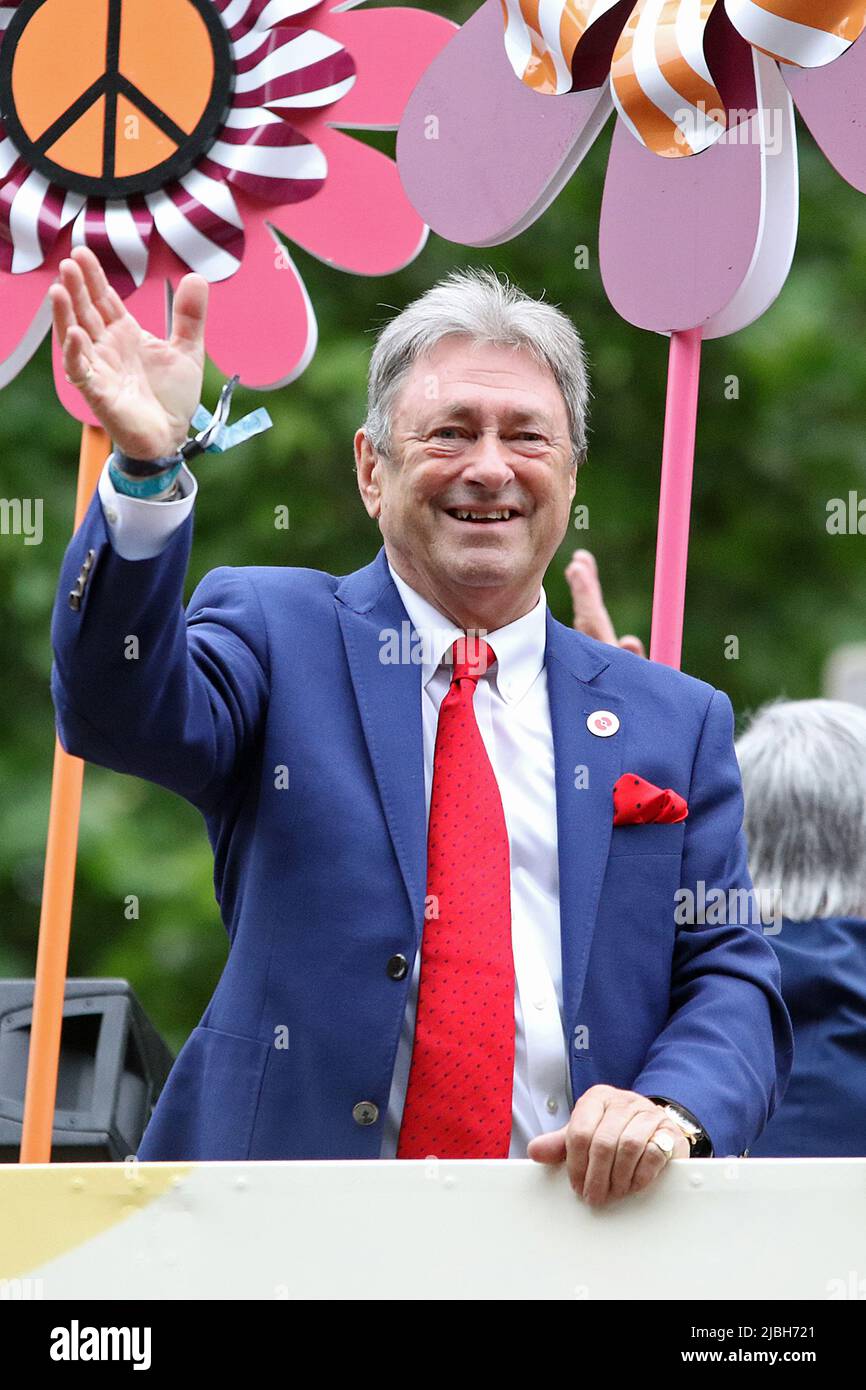 Alan Fred Titchmarsh ist ein englischer Gärtner, Sender, TVModerator