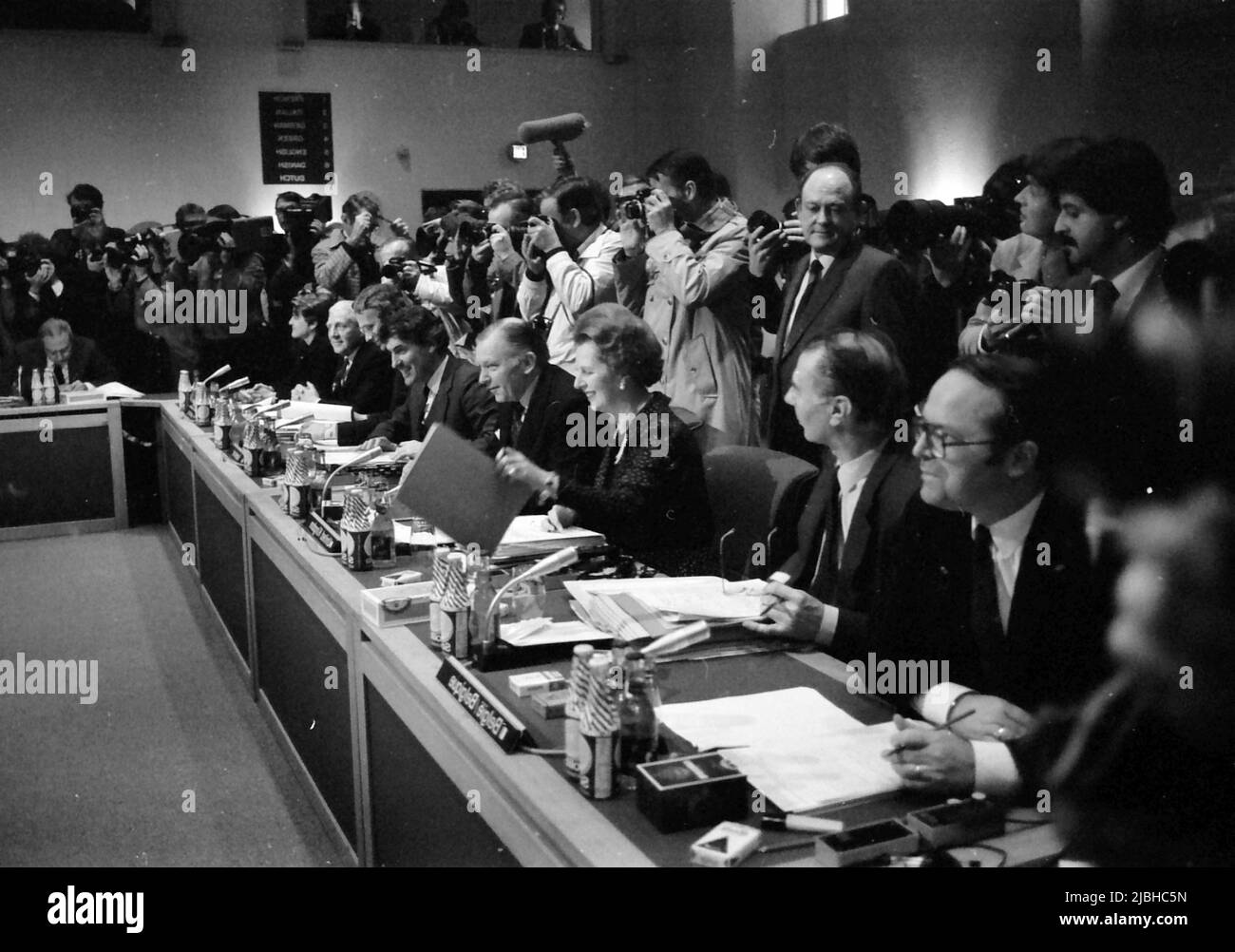 Kopenhagen /Dänemark/Historische Akten images 1983 /EWG Staatschef der Europäischen Ökonischen Union in Kopenhagen, Premierminister von Danih, Poul Shulter, dänischer Staatsminister, Ufee Ellemann-Jsen. Der britische Premierminister Margrathe Thatcher und der britische Außenminister Francis Pym sowie der deutsche Bundeskanzler Helmut Kohl und der deutsche Außenminister Hans-Dietrich Genche sowie der andere westliche Vorsitzende des COPE EU-Treffens in Kopenhagen Dänemark. (Foto..Francis Joseph Dean / Deanpices). Stockfoto