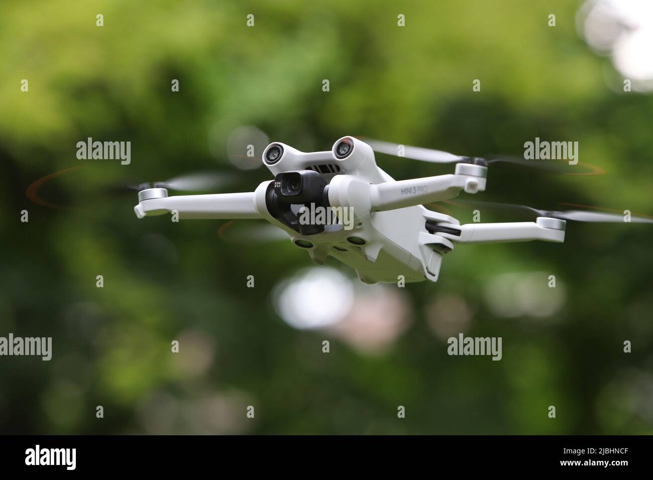 Juni 6 2022, London, Ontario, Kanada, erster Blick auf den DJI Mini 3 Pro. Stockfoto