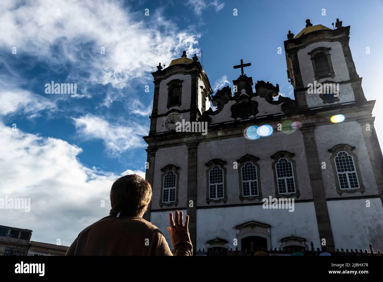 Blick auf die Basilika von Senhor do Bonfim, im Volksmund bekannt als Igreja do Bonfim, in der Stadt Salvador. Stockfoto