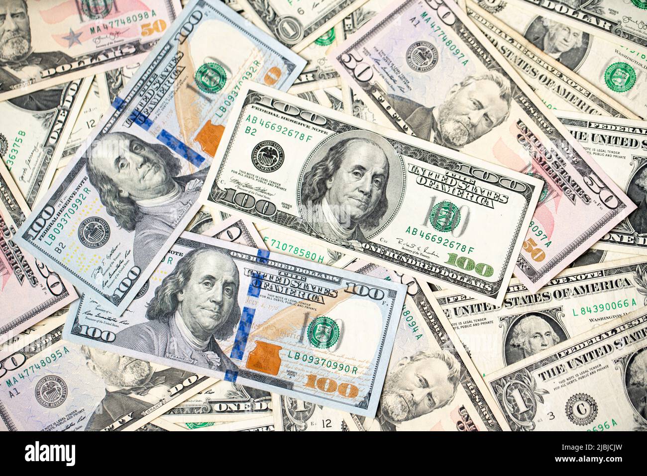 Alte und neue 100-Dollar-Scheine und Banknoten, die Rückseite  Stockfotografie - Alamy