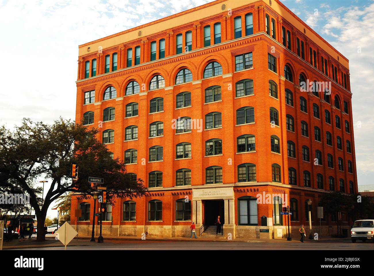 Das Book Depository Building in Dallas ist der Drehort, als Lee Harvey Oswald den Präsidenten John F. Kennedy ermordete Stockfoto